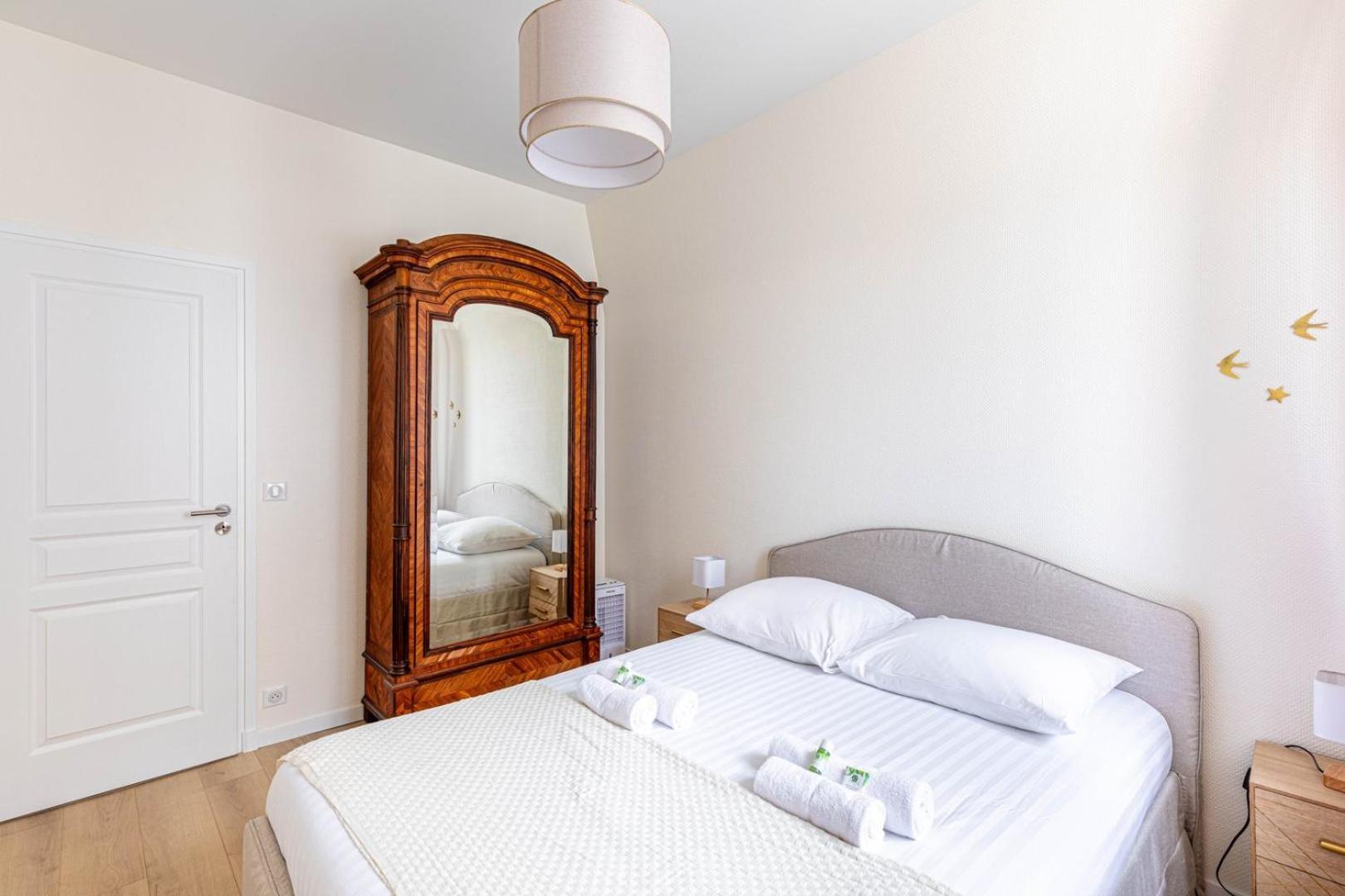 Guestready - Apt Moderne - Direct Champs Elysees Διαμέρισμα Clichy Εξωτερικό φωτογραφία